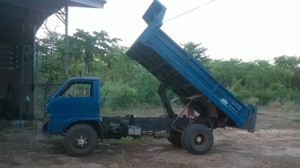 ฝากขาย 6 ล้อดั้ม ISUZU TL100 วางเครื่อง 4BE1 110 แรงม้า คัสซีสวยตลอดเส้น ช่วงล่างใหญ่แล้ว ยาง 8.25 ขอบ 16 ทะเบียนพร้อมโอน ราคาคุยกันได้