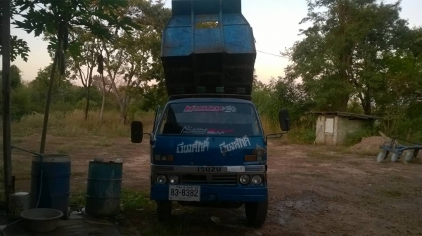 ฝากขาย 6 ล้อดั้ม ISUZU TL100 วางเครื่อง 4BE1 110 แรงม้า คัสซีสวยตลอดเส้น ช่วงล่างใหญ่แล้ว ยาง 8.25 ขอบ 16 ทะเบียนพร้อมโอน ราคาคุยกันได้