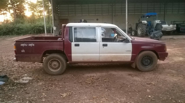 ฝากขายรถ 4 ประตู MITSUBISHI เครื่องเบนซิน ใช้งานได้ปกติ ไม่มีเล่มทะเบียน คัสซีสวยมาก ราคาต่อรองได้