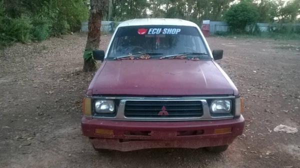 ฝากขายรถ 4 ประตู MITSUBISHI เครื่องเบนซิน ใช้งานได้ปกติ ไม่มีเล่มทะเบียน คัสซีสวยมาก ราคาต่อรองได้