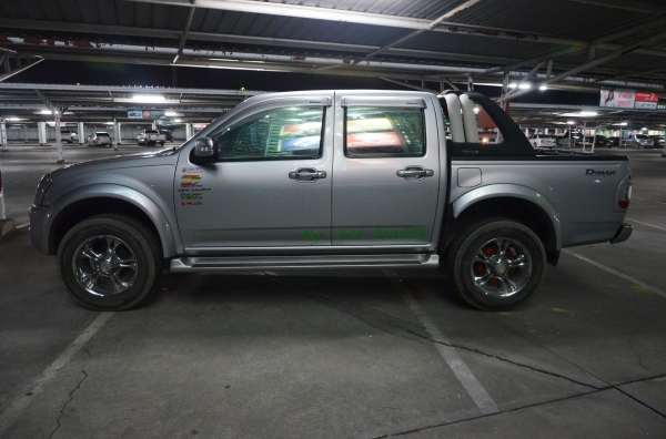 ขาย D-max 4 ประตู ขาย D-max 4 ประตู