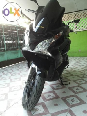 คิ้วหน้า pcx ตัวเก่า