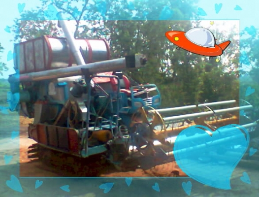 รถเกี่ยวข้าวศักดิ์พพัฒนา เครื่องHINO 195 10ล้อหัวยาวISUZU165 บันไดไฮโดลิค(พึ่งต่อใช้ได้1ปีครับ) ทะเบียนครบ ราคา750000 ต่อรองได้ครับ