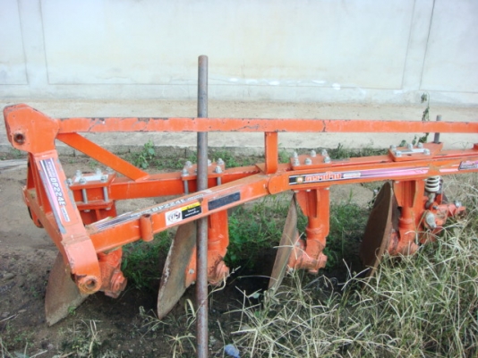 ไม่ได้เก็บ "เก่า" ขายผาน 4 * 22 นิ้วตราช้าง ใครหาอยู่ตัวนี้เลยท้าพิสูจน์ ไม่ได้เก็บ "เก่า" ขายผาน 4 * 22 นิ้วตราช้าง ใครหาอยู่ตัวนี้เลยท้าพิสูจน์