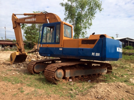 KOMATSU 200 รุ่น 3 ราคาไปได้