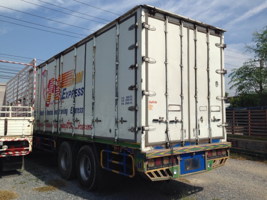 10ล้อช่วงยาวFVM/240HPตู้10ประตู