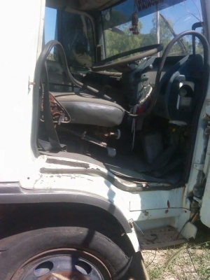 ขายด่วน HINO FF177 ทะเบียน ม.79 ( ไม่มีเครื่อง เกียร์ เพืองท้าย)