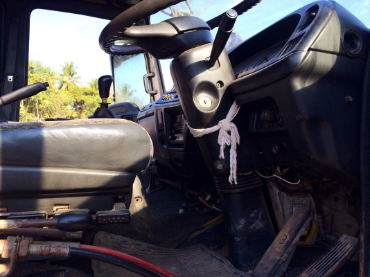 ขายด่วน  หกล้อดั้มพ์ ISUZU  ราคาถูก  พร้อมใช้งาน  เอกสารไม่มี