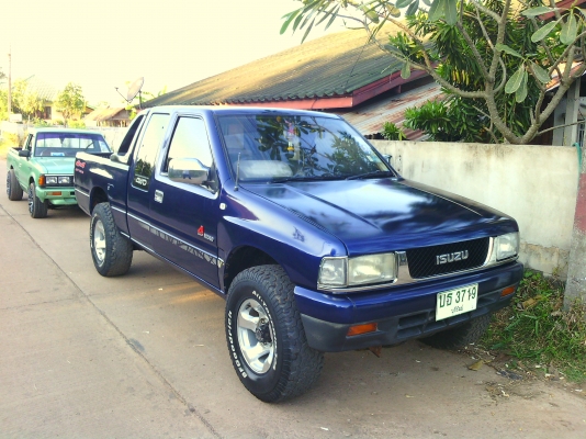 ขายอีชุแคป โฟวิน เครื่อง2.5 เทอโบ คัดชีสวย เครื่องแน่น ยาง31BF u.s.a พร้อมใช้งาน ขายอีชุแคป โฟวิน เครื่อง2.5 เทอโบ คัดชีสวย เครื่องแน่น ยาง31BF u.s.a พร้อมใช้งาน