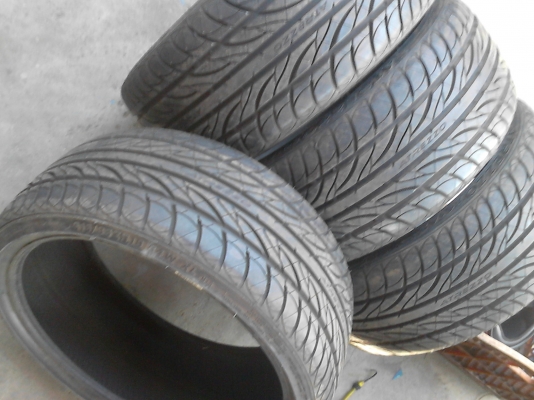 215/35R18 ยางใหม่ ปี2014  ชุด 4 เส้น  tel.081-427-3941