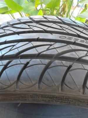 215/35R18 ยางใหม่ ปี2014  ชุด 4 เส้น  tel.081-427-3941