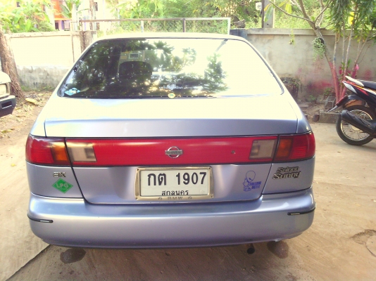 ขายนิสสันเครื่องหัฉีด แอร์เย็น ล้อแมก สีสวย ติดแก็ชลงเล่มเรียบร้อย