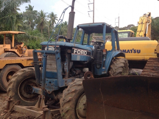 ขายรถไถ 2เพลา FORD 8210 เครื่อง 6สูบ 115แรงม้า เล่มทะเบียน สนใจโทร 081-970-1072