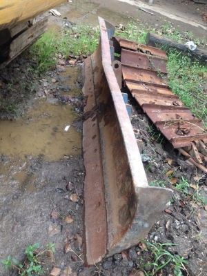 ขายรถไถ 2เพลา FORD 8210 เครื่อง 6สูบ 115แรงม้า เล่มทะเบียน สนใจโทร 081-970-1072