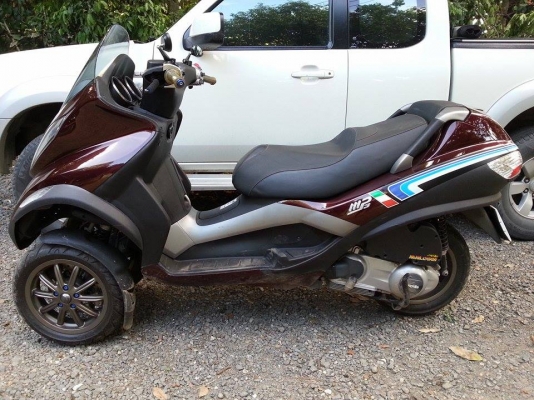 ขาย Piaggio MP3-250CC สามล้อ