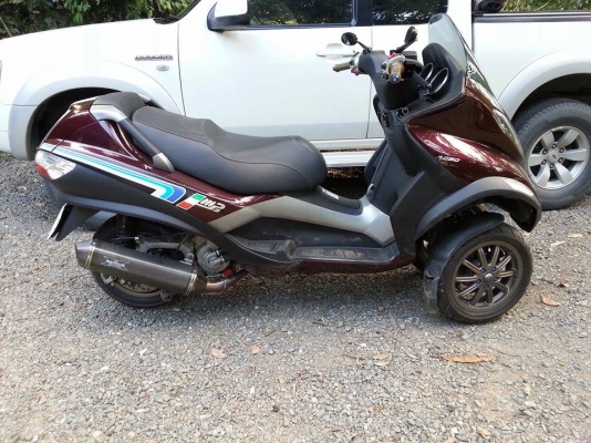 ขาย Piaggio MP3-250CC สามล้อ