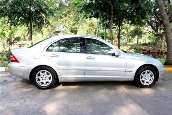 '03BENZ C180 2.0Elegance มือเดียวป้ายแดง ออกDaimlerChrysler ประเทศไทย