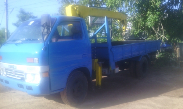 ISUZU  100   ติดเครน   เครื่องดี  ครัชชีดี  พร้อมใช้งาน