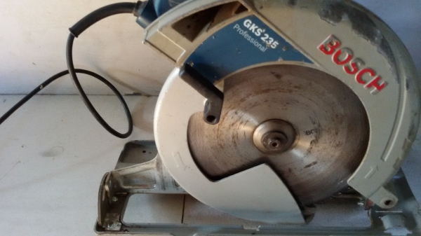 เลื่อยวงเดือน Bosch GKS235 ขนาด9นิ้ว