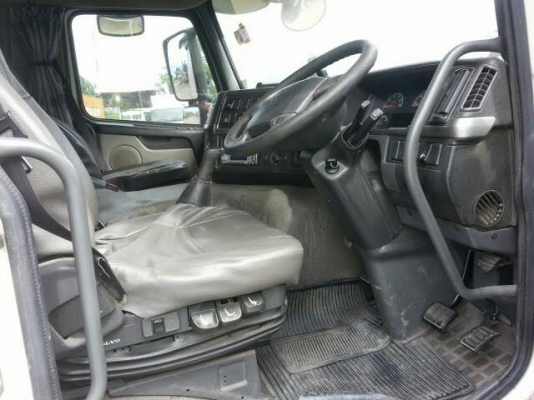 ขายรถบรรทุก 10 ล้อหัวลาก VOLVO FM12 380 แรงม้าปี 2548 ราคา 1300000