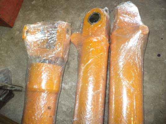 กระบอก510 (ตัวยกซ้ายขวา+ตัวกลางคว่ำหงาย)ครับ กระบอก510 (ตัวยกซ้ายขวา+ตัวกลางคว่ำหงาย)ครับ