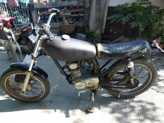 ขาย-แลก gl100 สภาพเก่าๆมีทะเบียน