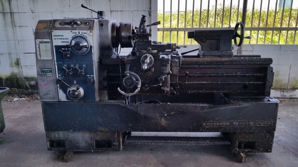 เครื่องกลึง 5 ฟุต Howa Strong 860 มือสองจากประเทศญี่ปุ่น