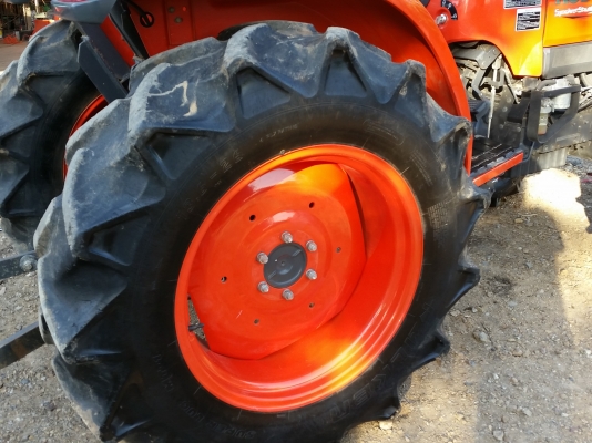 ขายรถไถคูโบต้า KUBOTA L4708 (4WD) สีเดิมจากโรงงานทั้งคัน ขายรถไถคูโบต้า KUBOTA L4708 (4WD) สีเดิมจากโรงงานทั้งคัน