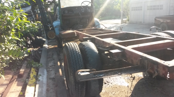 ขายรถเบนซ์6ล้อ โบราณไม่มีทะเบียน แซสซีใหญ่ช่วงยาวไม่ผุ สวยทั้งเส้น ยาวใหญ่8.5 เอาไปบรรทุกแมคโครรถเกี่ยวข้าวแหร่มเลย เครื่อง6BB1 ไม่มีทะเบียน150000 หากมีทะเบียน 255000 หรือซื้อหัวอย่างเดียวก้ขายครับ ขายรถเบนซ์6ล้อ โบราณไม่มีทะเบียน แซสซีใหญ่ช่วงยาวไม่ผุ สวยทั้งเส้น ยาวใหญ่8.5 เอาไปบรรทุกแมคโครรถเกี่ยวข้าวแหร่มเลย เครื่อง6BB1 ไม่มีทะเบียน150000 หากมีทะเบียน 255000 หรือซื้อหัวอย่างเดียวก้ขายครับ