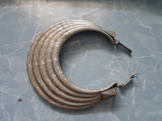 สร้อยชาวเขา เนื้ออัลปาก้า สภาพสวย ๆ ไม่ชำรุด เหมาะสำหรับการสะสม 800