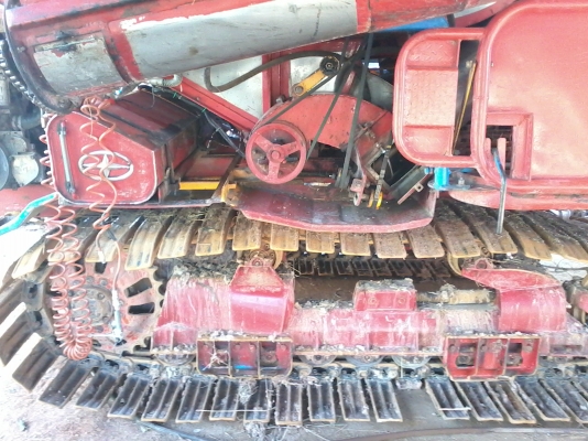 ขายรถเกี่ยวศักดิ์พัฒนา เคเอ็ม 49 ตัวเดิน 12 ht เครื่อง isuzu 6hh1 210 เทอร์โบ เจ้าของฝากขายครับ ขายรถเกี่ยวศักดิ์พัฒนา เคเอ็ม 49 ตัวเดิน 12 ht เครื่อง isuzu 6hh1 210 เทอร์โบ เจ้าของฝากขายครับ