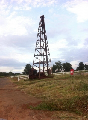 085-7666984 ขายปั้นจั่นตอกเสาเข็ม