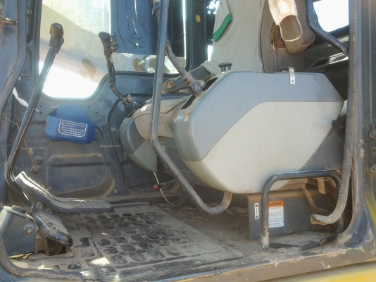 KOMATSU  PC   200รุ่น6   เครื่องดี เอวดีเอกสารพร้อม