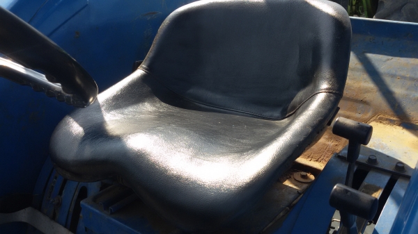 ขายรถตักอีชากิ28แรงสองเพลาสภาพสวย