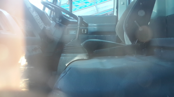 หกล้อพื้นเรียบ