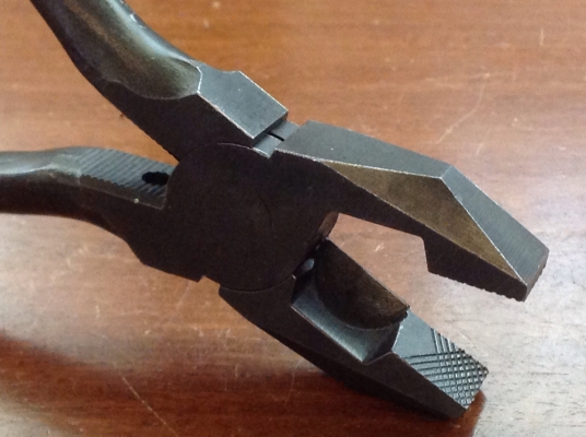 ขายคีมตัด Vintage 9"