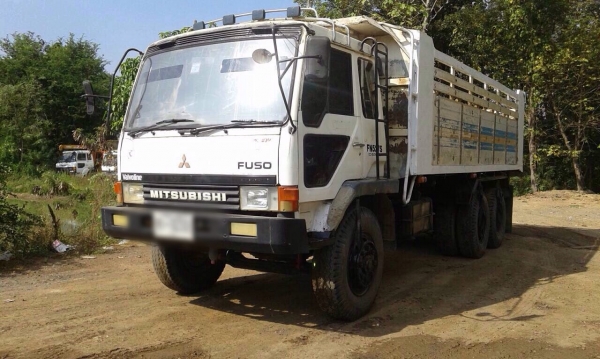 ขายรถบรรทุกสิบล้อดัมพ์ Mitsubishi turbo TF#1,993 เครื่องเดิม 6d16 turbo-220 แรง 2 เพลา กระบะดัมพ์สามมิตรแผงข้างมิเนียม