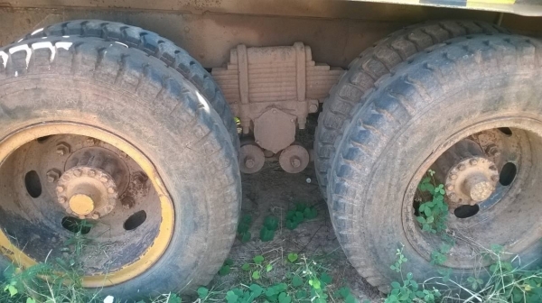 ขายเทนเลอร์ 10 ล้อหัวยาว 2 เพลาช่วงล่างใหญ่จัมโบ้ คัสซีสวยหางสวยแข็งแรง เครื่อง 6BB1 145 แรงม้า สโลว์กลาง ยางเต็ม ทะเบียนพร้อมโอน