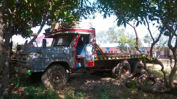 ขายเทนเลอร์ 10 ล้อหัวยาว 2 เพลาช่วงล่างใหญ่จัมโบ้ คัสซีสวยหางสวยแข็งแรง เครื่อง 6BB1 145 แรงม้า สโลว์กลาง ยางเต็ม ทะเบียนพร้อมโอน