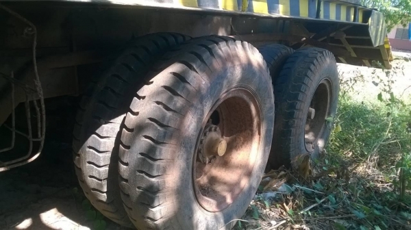 ขายเทนเลอร์ 10 ล้อหัวยาว 2 เพลาช่วงล่างใหญ่จัมโบ้ คัสซีสวยหางสวยแข็งแรง เครื่อง 6BB1 145 แรงม้า สโลว์กลาง ยางเต็ม ทะเบียนพร้อมโอน