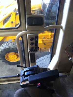 รถเกรด 140H#2ZK04177 โทร 098-858-5524 สามภพ ครับ รถเกรด 140H#2ZK04177 โทร 098-858-5524 สามภพ ครับ