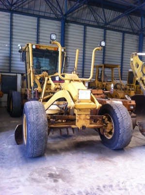 รถเกรด 140H#2ZK04177 โทร 098-858-5524 สามภพ ครับ