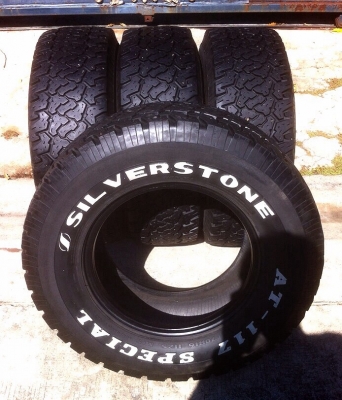 ขายยาง silverstone at  265/70/16 ปี 12