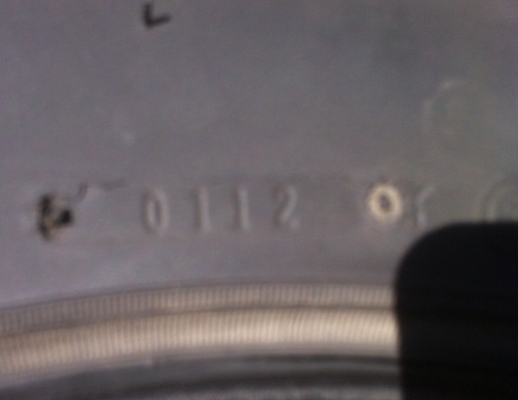 ขายยาง silverstone at 265/70/16 ปี 12 ขายยาง silverstone at 265/70/16 ปี 12