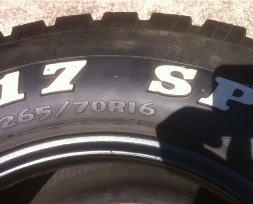 ขายยาง silverstone at 265/70/16 ปี 12 ขายยาง silverstone at 265/70/16 ปี 12