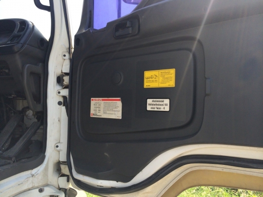 รถหัวลาก Isuzu Deca 320 แรงม้า ยางเรเดี้ยนสวย 10 เส้น ปี48