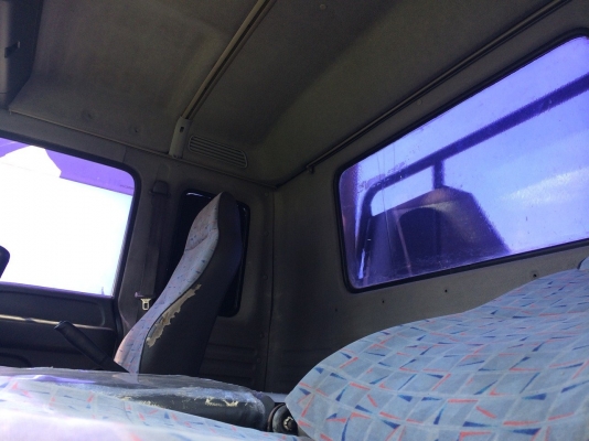 รถหัวลาก Isuzu Deca 320 แรงม้า ยางเรเดี้ยนสวย 10 เส้น ปี48