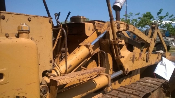 ขายแทรคเตอร์ KOMATSU D50S สภาพพร้อมใช้งาน ราคาคุยกันได้ครับ