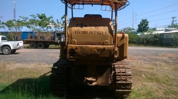 ขายแทรคเตอร์ KOMATSU D50S สภาพพร้อมใช้งาน ราคาคุยกันได้ครับ