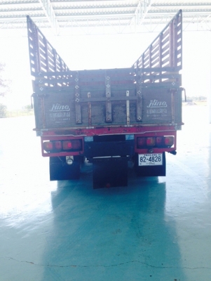 10ล้อ HINO 168 แรง คอกไม้ จดปี 2523